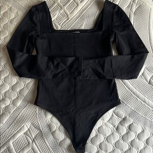 aritzia squareneck bodysuit